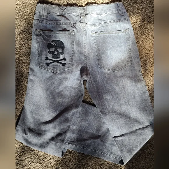 Old Navy Skinny kids sz14 gray jeans with black skull on back pocket - Picture 3 of 6